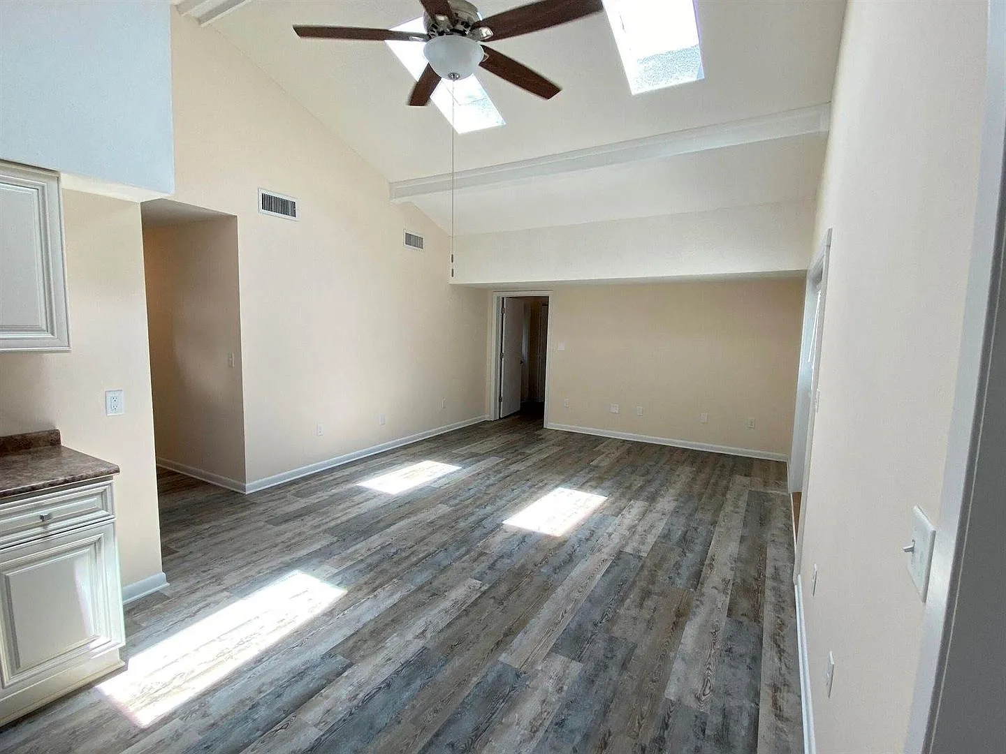 30A Coastal Retreat Rental Walk to the Beach! — Photo 4