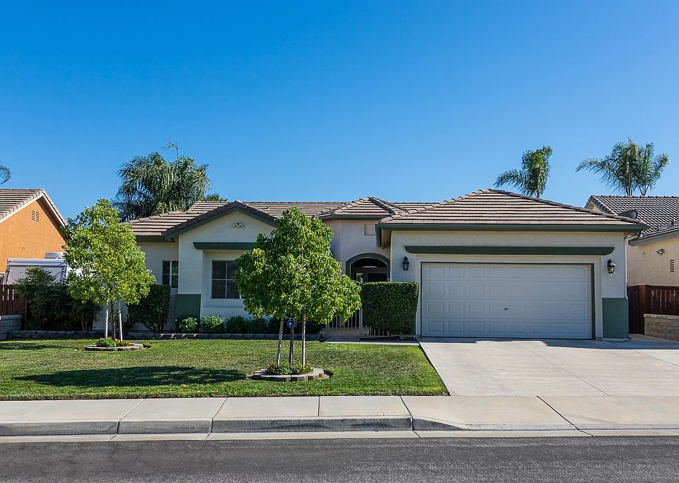 1st image of 39793 Saint Honore Dr