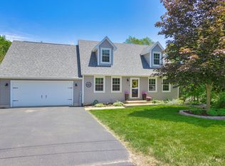 38773 N Kenmore Rd, Antioch, IL 60002