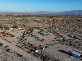 758 Papoose Trl, Twentynine Palms, CA 92277