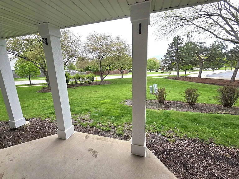 344 Kildare Ct — Photo 26
