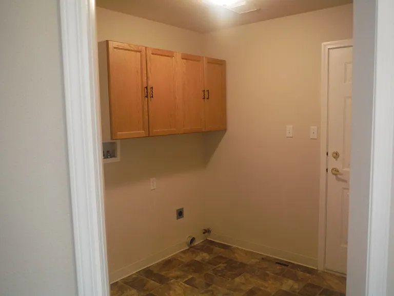 757 Divot Dr — Photo 18