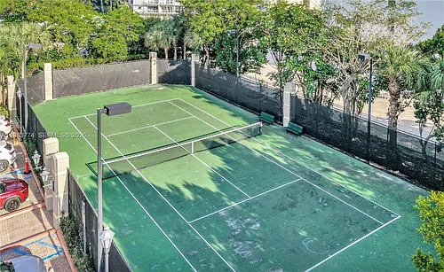 2475 Brickell Ave Photo 1