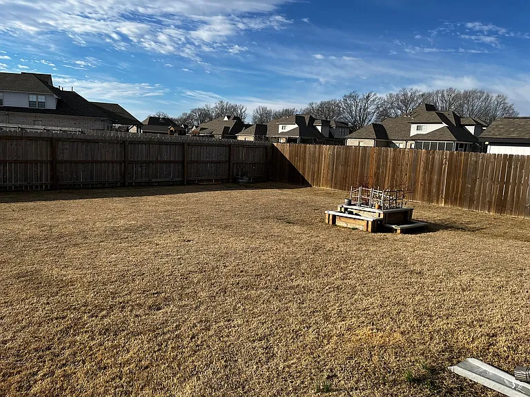 12785 Longmire Loop N — Photo 42