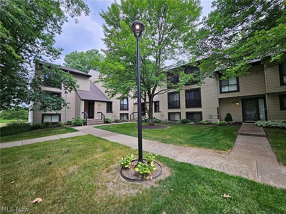 5th image of 6340 Greenwood Pkwy APT 104