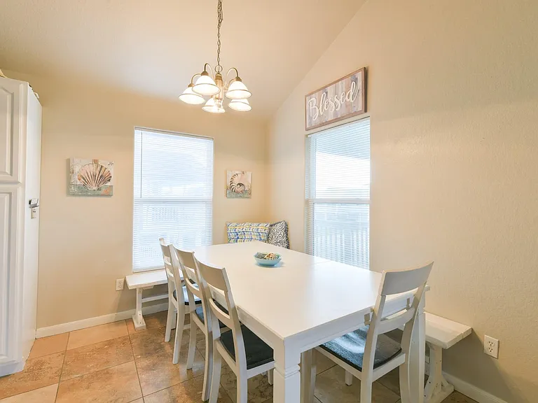 4131 Jackson Dr — Photo 29