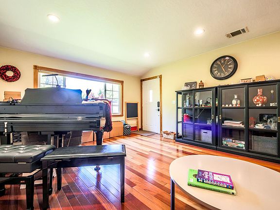 5th image of 4183 Hamilton Park Dr