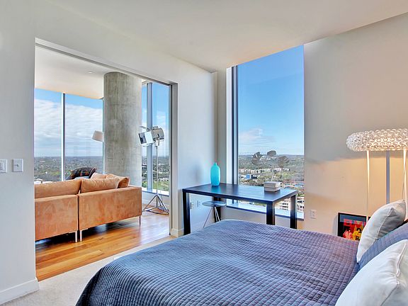 5th image of 210 Lavaca St APT 2903