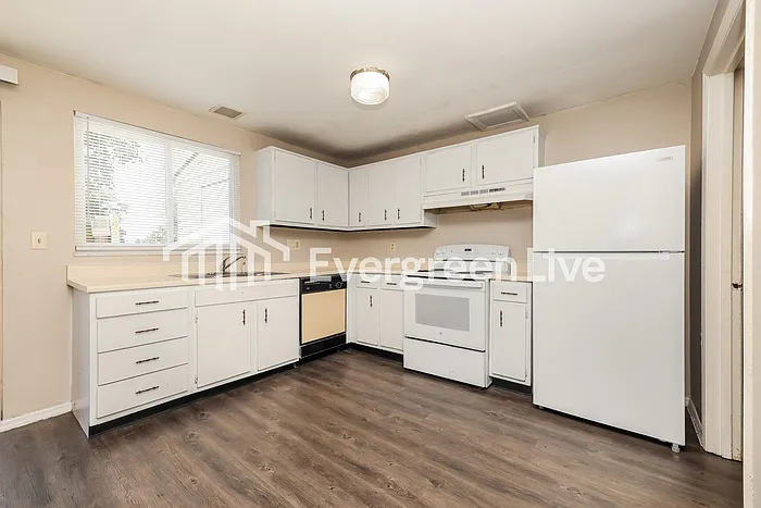7539 Mount Hood Dr — Photo 7