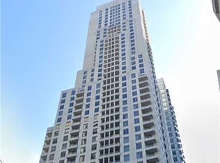35 Balmuto St #2002-C01, Toronto, ON M4Y 0A3