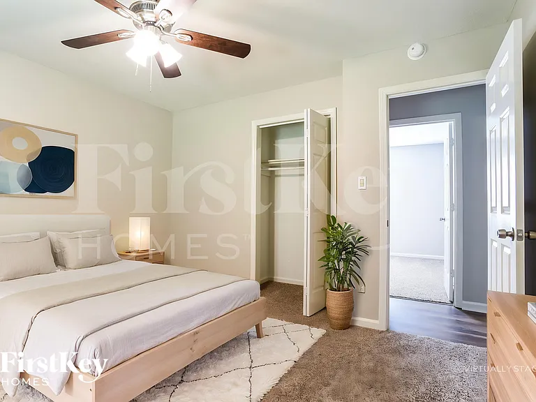 814 Dewey St — Photo 11