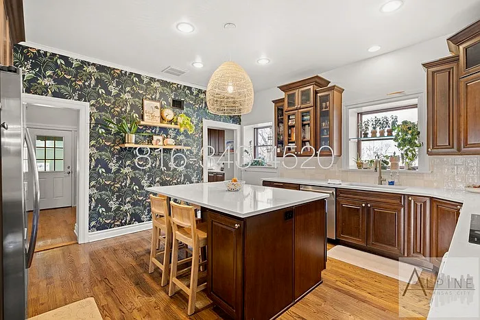 2924 Harrison St — Photo 32