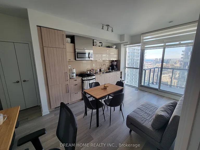 290 Adelaide St W #3812 — Photo 5