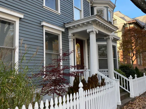 12 Academy St APT 4C, New Haven, CT 06511