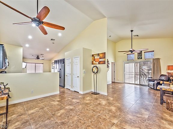 4th image of 5833 Starfish Bay Ln
