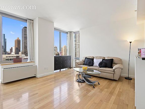 2nd image of 225-227 W 60th St Penthouse 1C