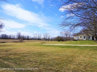 8334 Columbia Hwy, Eaton Rapids, MI 48827