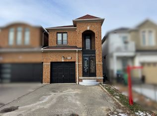 593 Rossellini Dr, Mississauga, ON L5W 1M5