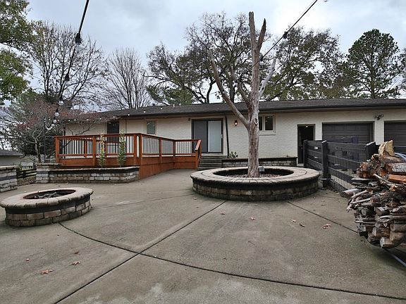 Outdoor patio with gas fire pit