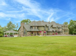 36 Hill Top Rd, Honesdale, PA 18431