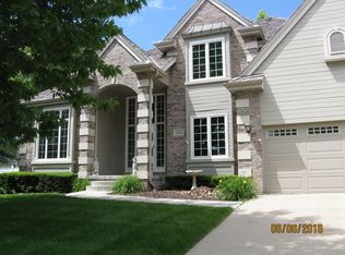 16765 L Cir, Omaha, NE 68135