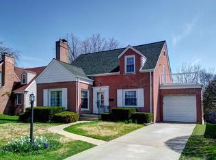 11 N Emerson St, Mount Prospect, IL 60056