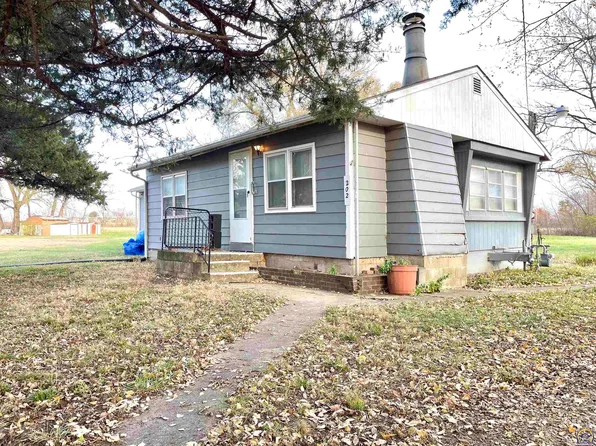 202 N Owen St, Meriden, KS 66512