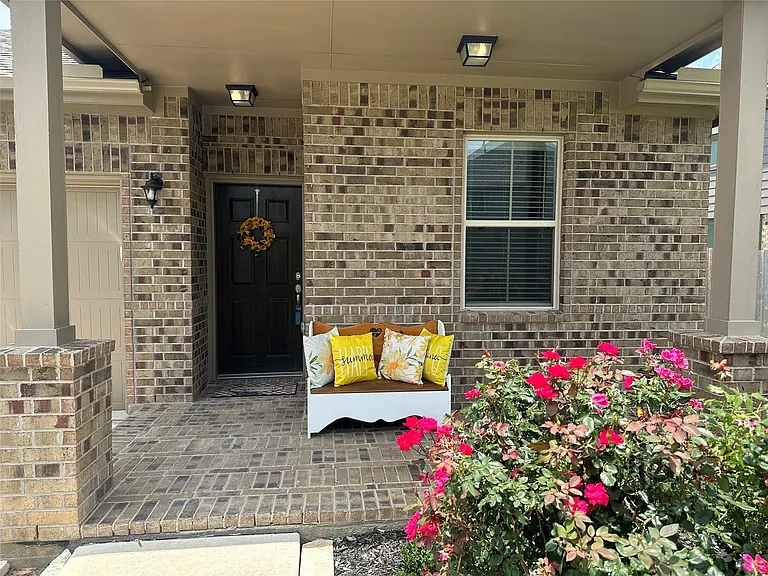 18806 Legend Oaks Dr — Photo 3