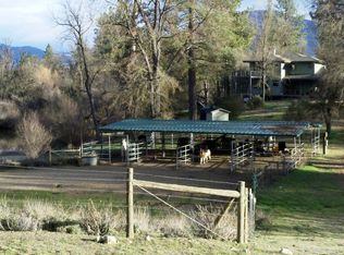 45478 Pine River Rd, Ahwahnee, CA 93601