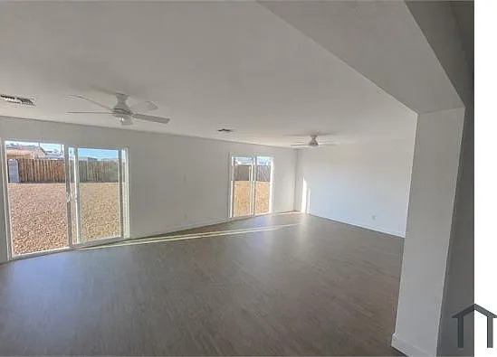 4 bed, 1800 sqft, $2,400 — Photo 3