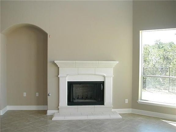 5th image of 1001 Canyon Springs Dr