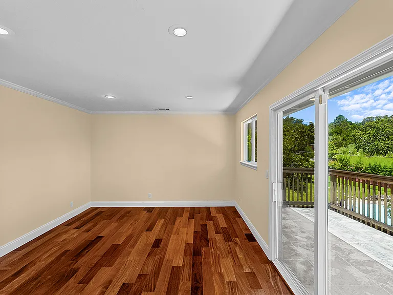 12 White Oak Dr — Photo 14