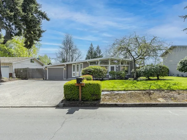 38 Kingsbury Ave, Eugene, OR 97404