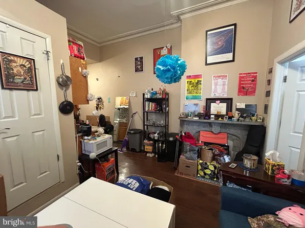 152 N 21st St APT 2R, Philadelphia, PA 19103