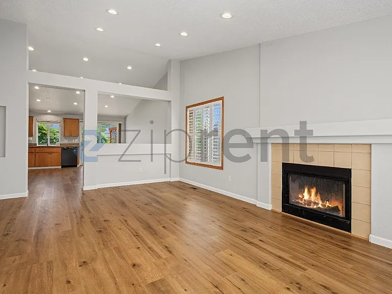 13086 SW Tearose Way — Photo 8