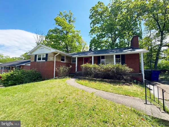 9017 Saint Andrews Pl, College Park, MD 20740