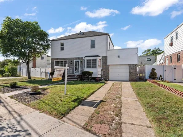 12908 Francis Lewis Blvd, Springfield Gardens, NY 11413