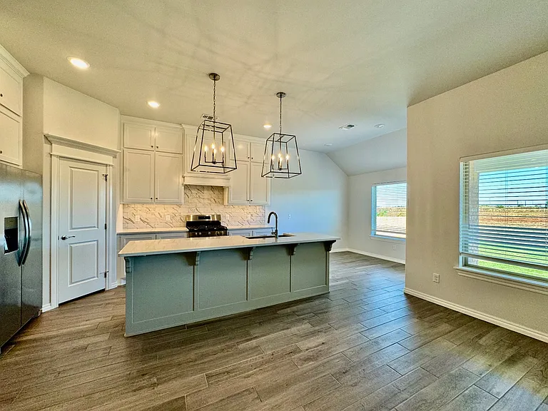 16220 Marsha Dr — Photo 7