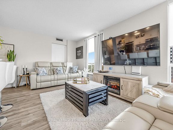 4th image of 3 Hickory Tree Rd #908