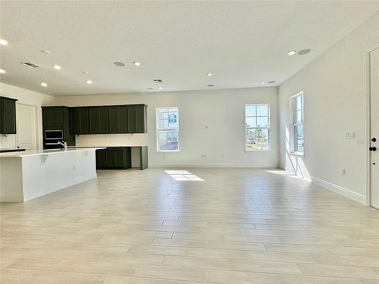 9726 Neruda St — Photo 15
