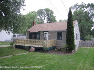 937 R G Curtiss Ave, Lansing, MI 48911