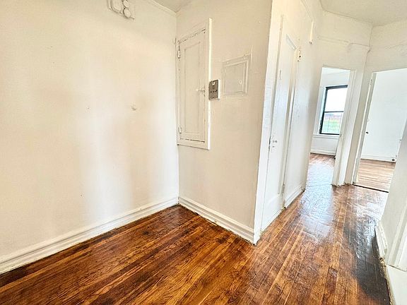 5th image of 679 48th St APT 4B