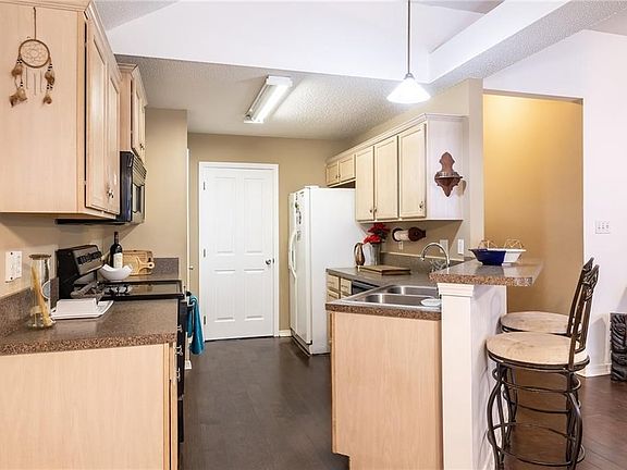2nd image of 31180 Lydia St