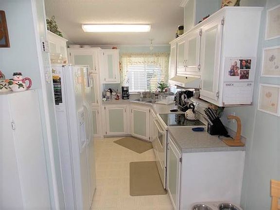 2nd image of 1754 Western Redwood Ave