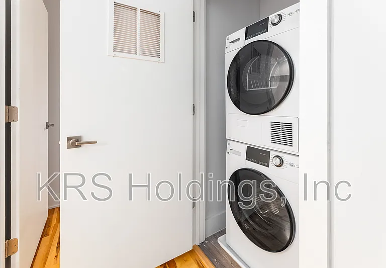306 N Road St #125 — Photo 10