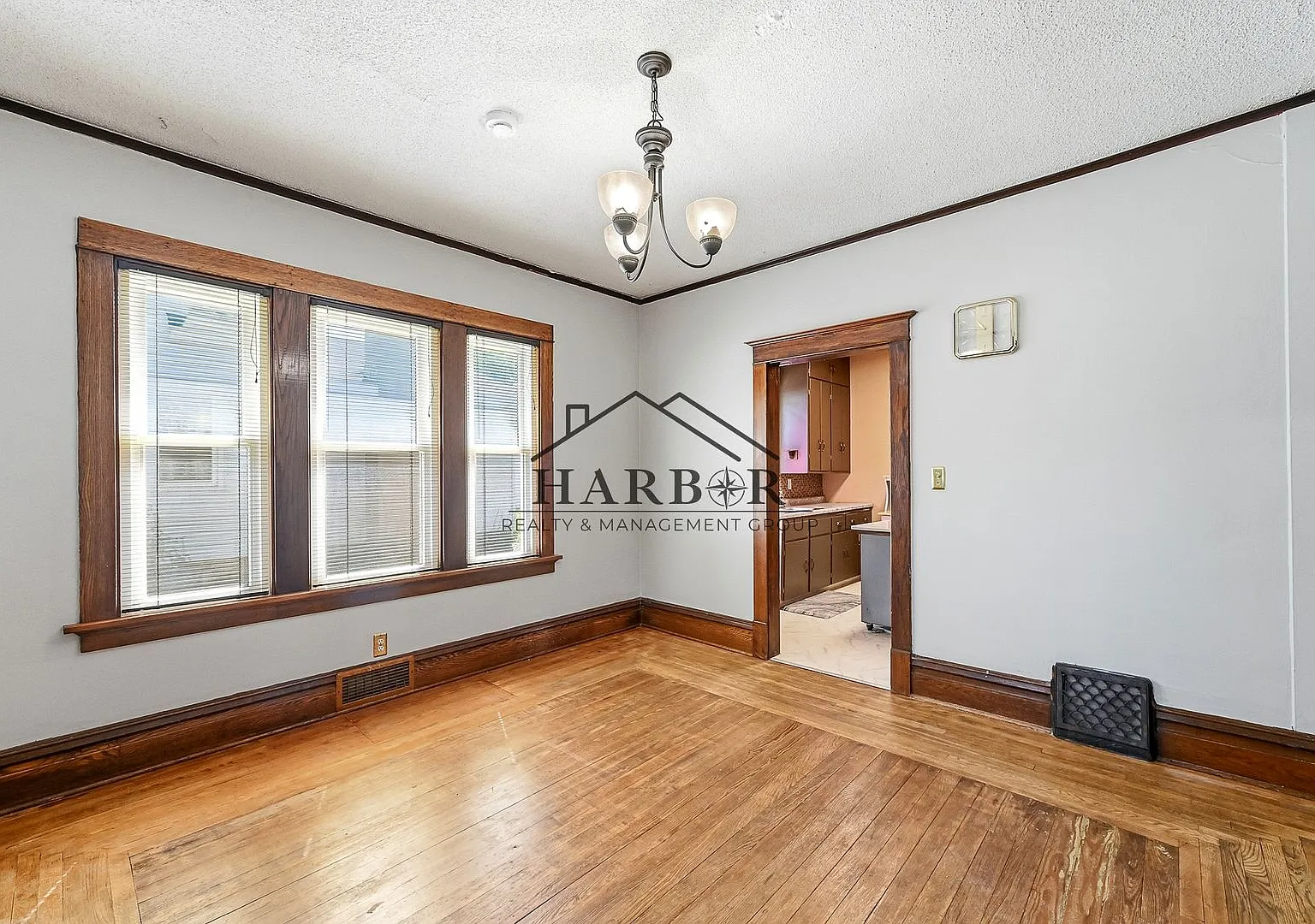 228 8th Street NW Rochester MN — Photo 4