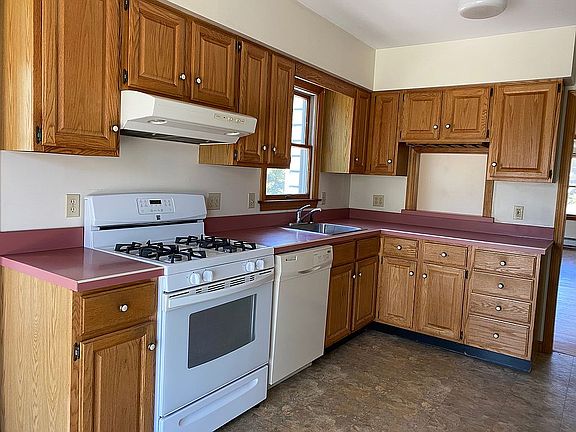 2nd image of 16 Kernwood Ave