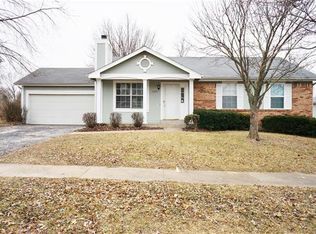 4286 River Oaks Dr, Florissant, MO