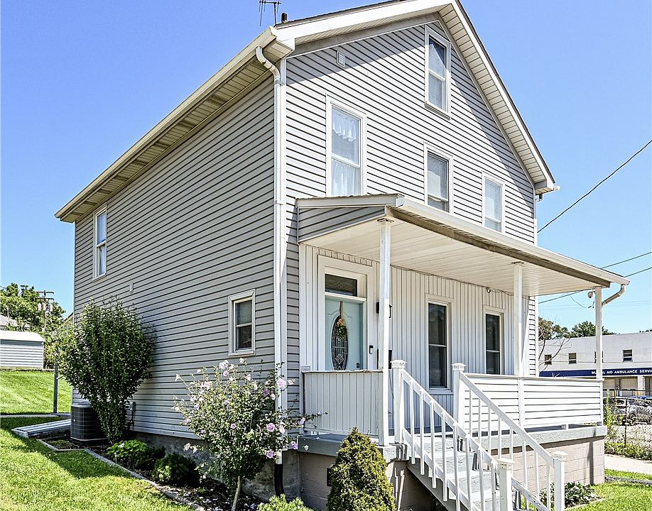 1st image of 615 W Otterman St