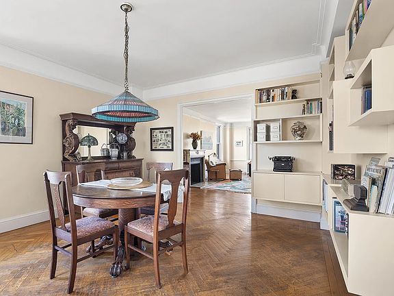 3rd image of 39 Plaza St W APT 9A